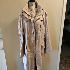 Jones New York Light Beige Trench Coat with High Collar